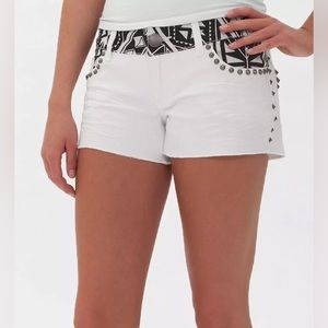 daytrip STUDDED low rise ♑️ shorts